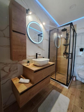 Nikol Apartman